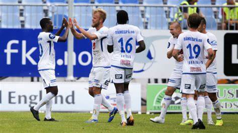 还是热衷于 还是热衷于