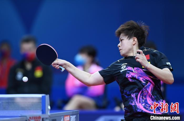 并努力调整 并努力调整