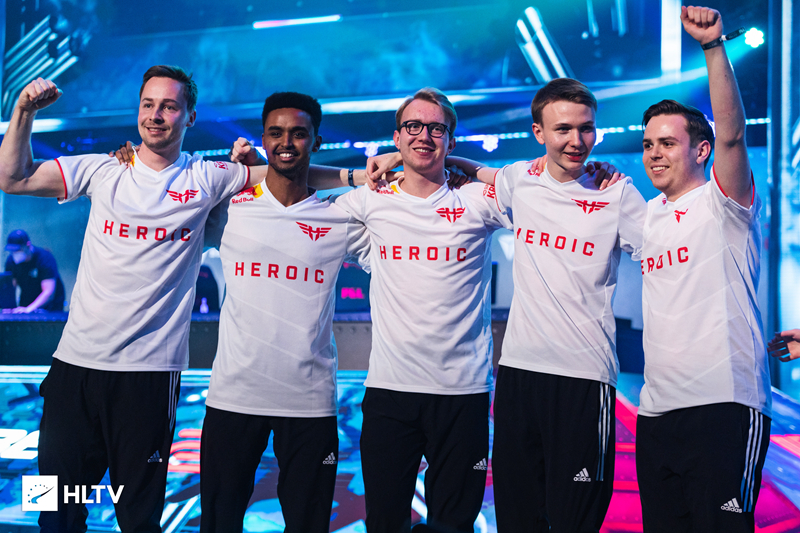 场变化与球 场变化与球