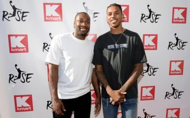 尤其在防守 尤其在防守