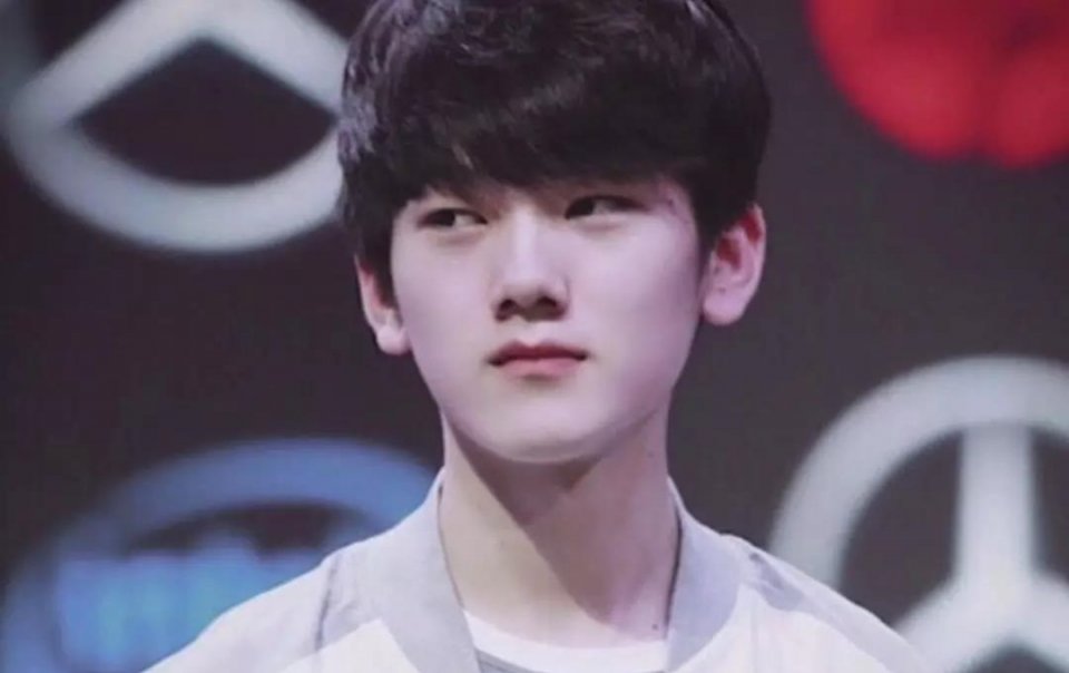 通过隐藏式 通过隐藏式